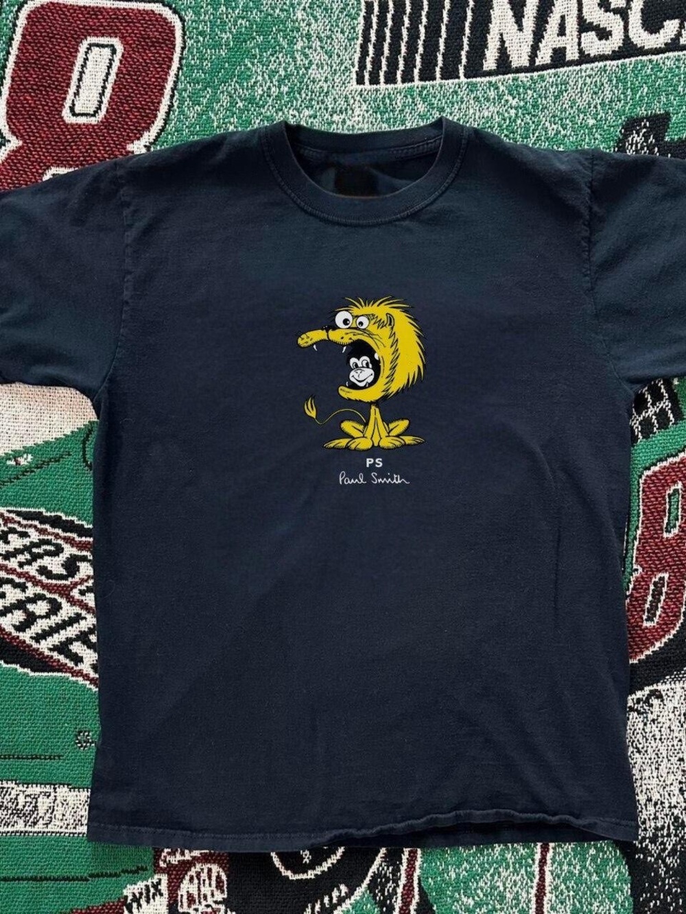 Gildan Navy Blue T‑Shirt with Yellow Cartoon Graphic